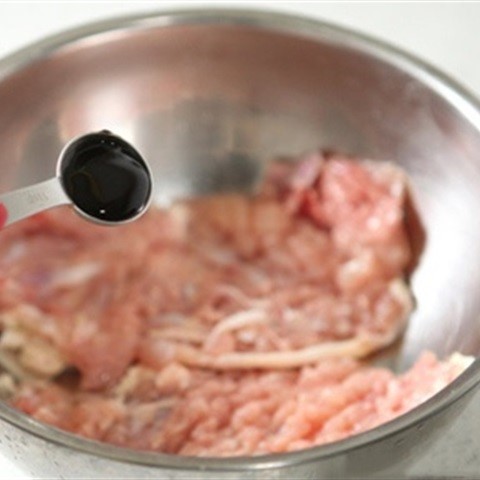 Bonchon hướng dẫn làm món cơm gà chiên giòn chuẩn Hàn Quốc